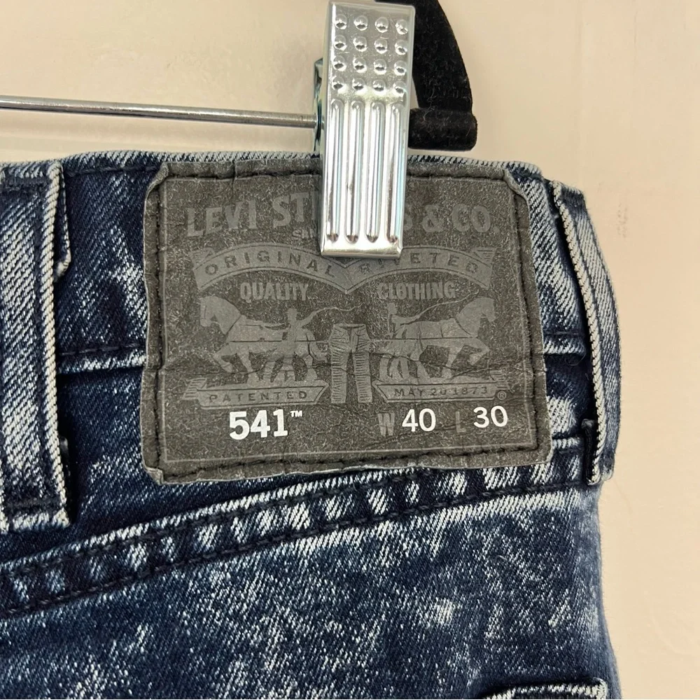 Levi’s‎ 541 Jeans Dark Acid Wash Blue Athletic Fit Size 40x30